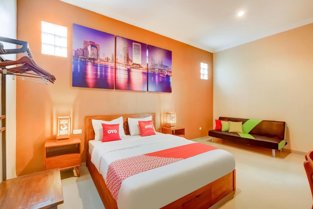 OYO 3496 Griya Gayatri Syariah Hotel Melati Bagian luar foto