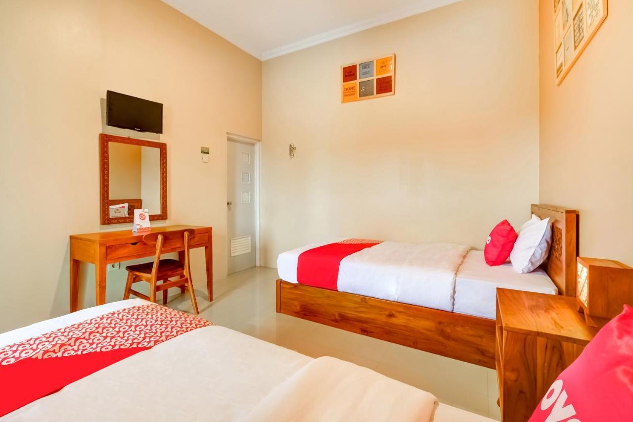 OYO 3496 Griya Gayatri Syariah Hotel Melati Bagian luar foto