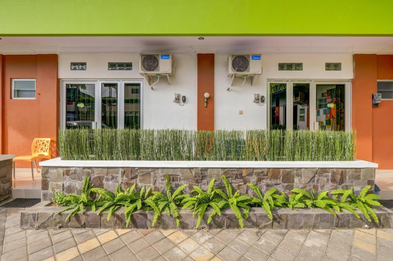 OYO 3496 Griya Gayatri Syariah Hotel Melati Bagian luar foto